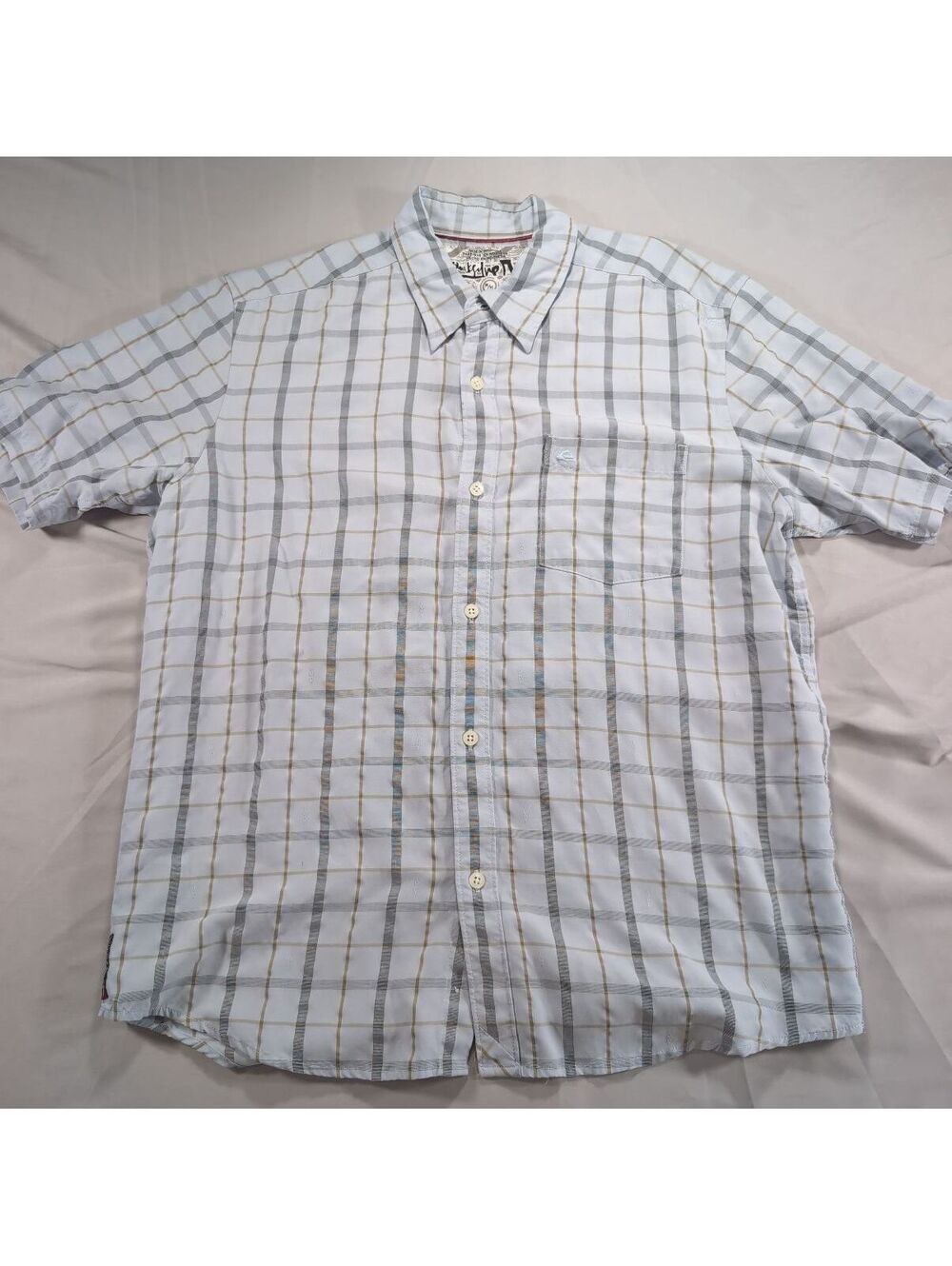 Quiksilver Men's Medium Short Sleeve Button-Up Shirt White Plaid